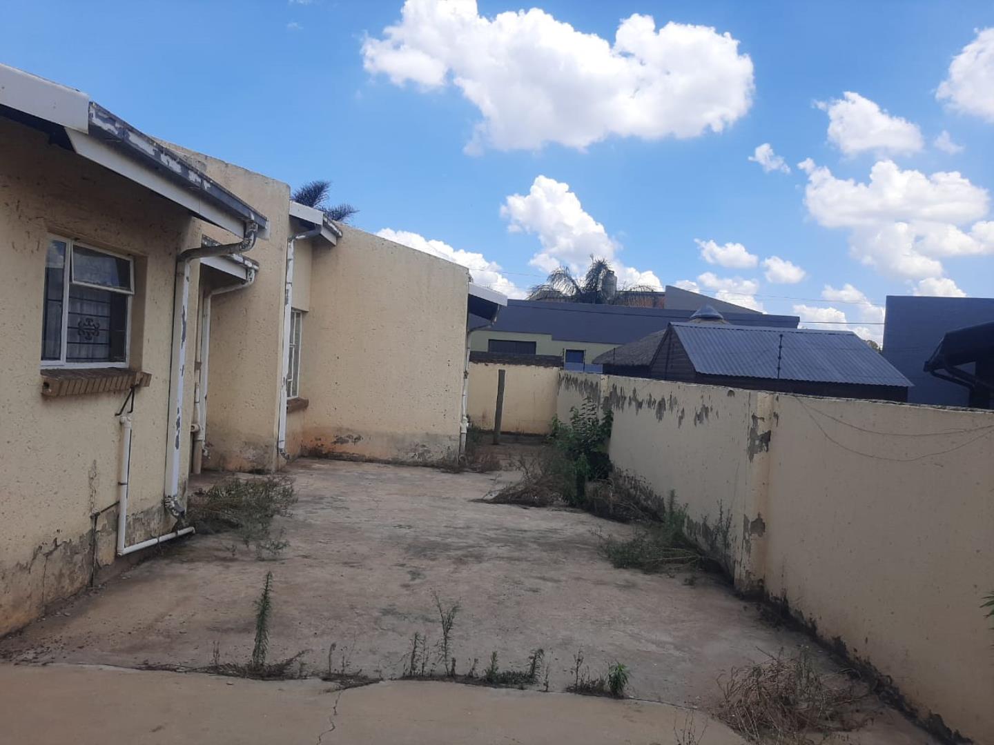 606284_PHOTO-2022-11-26-18-22-56